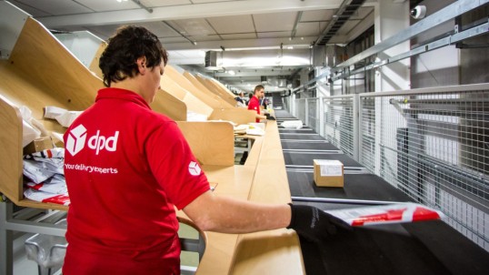 Jobs for men at DPD logistics warehouse near Gdańsk