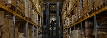 UDT driver job at a leading tire warehouse near Warsaw